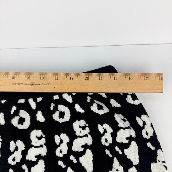 NEW Philosophy Black White Abstract Floral Knit Elastic Waist Sweater Skirt L - Picture 9 of 10